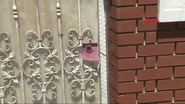 Polis, Adnan Oktar'ın mühürlü evine geldi