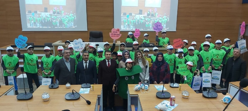 Polis Amca İlkokulu ve Palandöken Belediyesi’nden ‘Sıfır atık’ projesi 