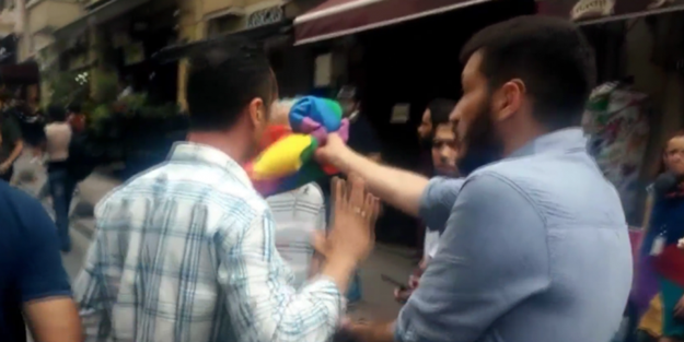 Polis amirinden LGBT'li sapkınlara tarihi ayar -VİDEO