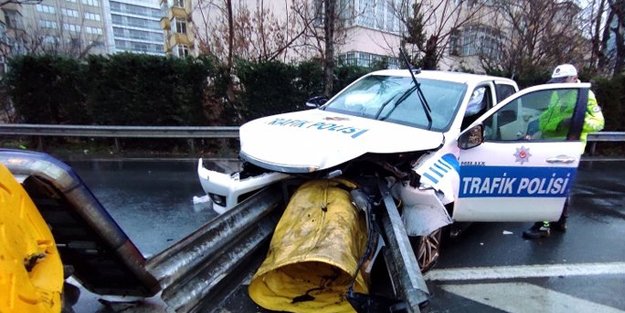 Polis aracı kaza yaptı: Yaralılar var