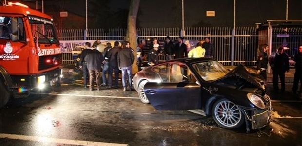 Beşiktaş'ta polis aracına çarpan kişi Sinan Çetin'in oğlu çıktı