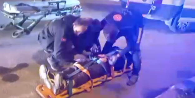 Polis aracıyla çarpışan motosiklet sürücüsü yaralandı