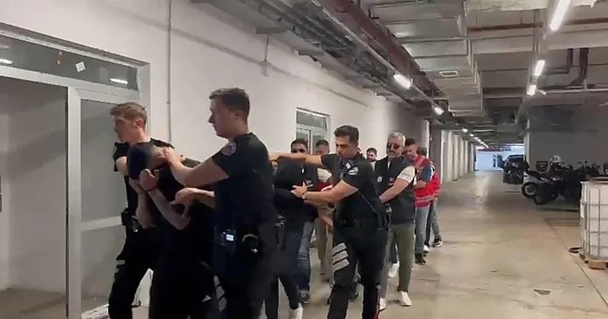 Polis, asker ve savcı taklidiyle yaklaşık 19 milyon TL: Şarköy'de 9 tutuklama