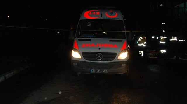 Polis 'dur' ihtarına uymayan şüphelilere ateş açtı