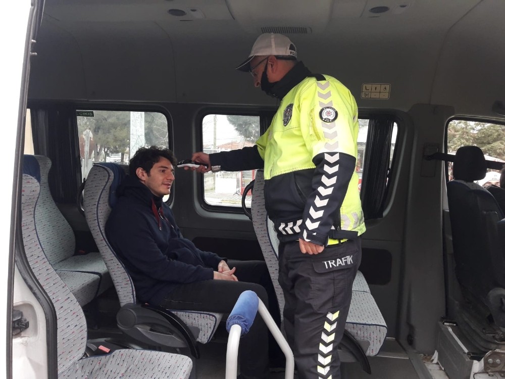 Polis ekiplerinden toplu taşımalara sıkı denetim 