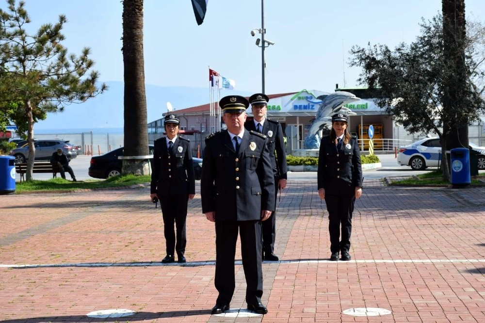 Polis haftasına sessiz kutlama 