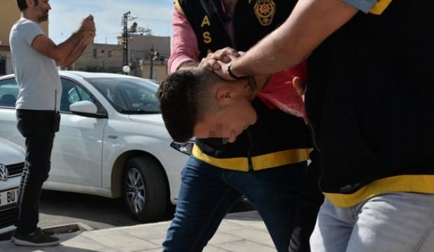 Polis instagram'da sevgili oldu! Sonra enseledi
