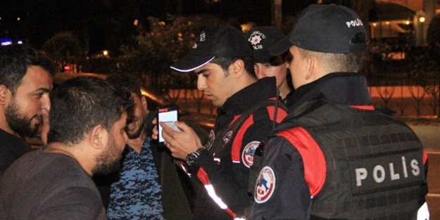 Polis İstanbul'u ablukaya aldı... Kuş uçurtmuyor