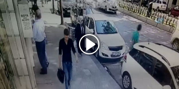 Polis kıyafetli gasp