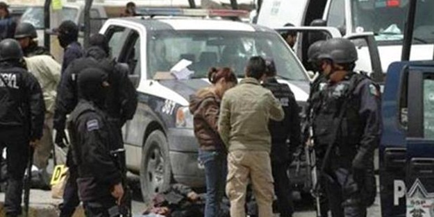 Polis konvoyuna saldırı: 15 ölü!