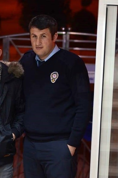 Polis memuru genç yaşta kalbine yenik düştü 