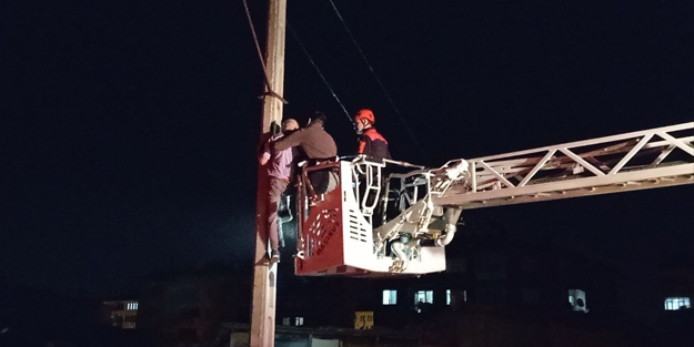 Polis memuru, intihar etmek isteyen adamı böyle yakaladı
