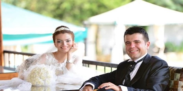 Polis memuru ve hemşire eşi evde ölü bulundu