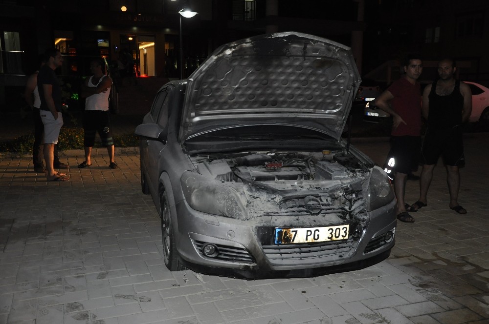 Polis memurunun otomobili kundaklandı 