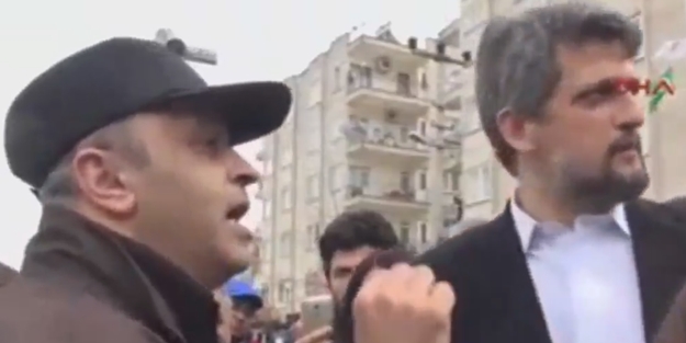 Polis müdürü HDP'li vekilleri böyle susturdu!