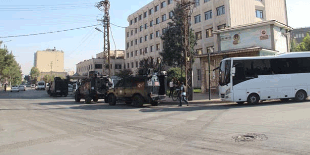 Polis o belediyelere operasyon başlattı