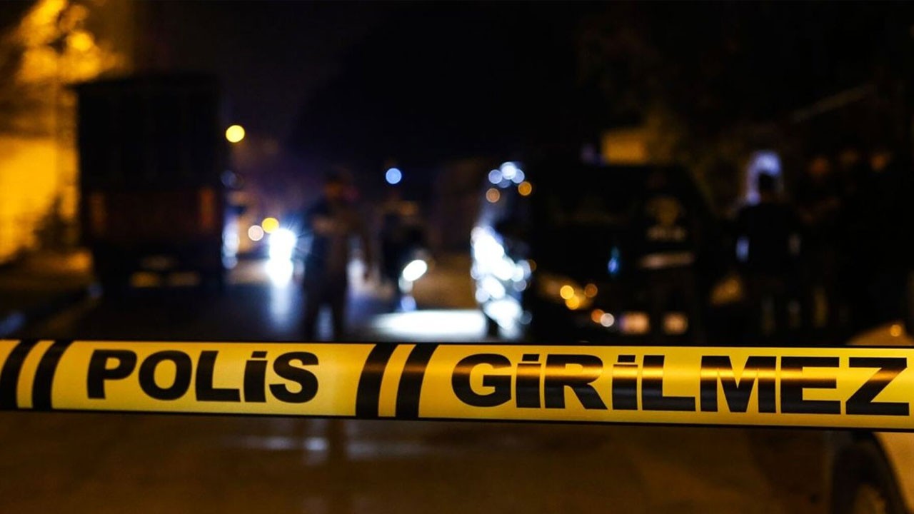 Polis otomobili lastiklerine ateş açarak durdurdu