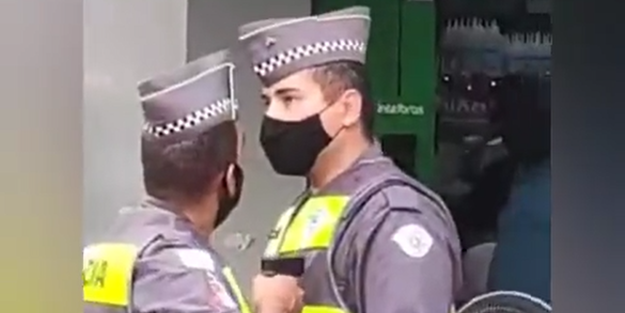 Polis polise silah çekti! O anlar kamerada