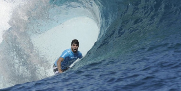 Polis sörfçüyü öldürdü