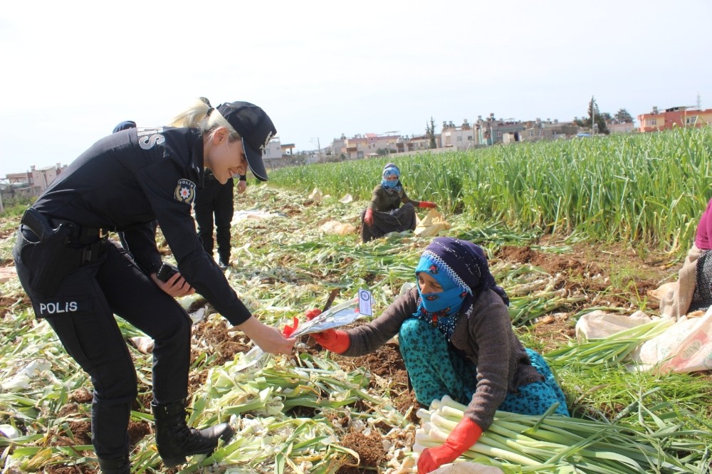 Polis, tarlada çalışan kadınları unutmadı 