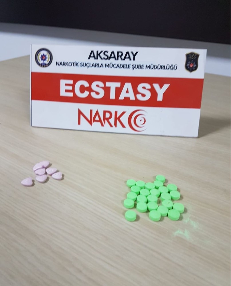 Polis uygulamasında uyuşturucu hap ele geçirildi 