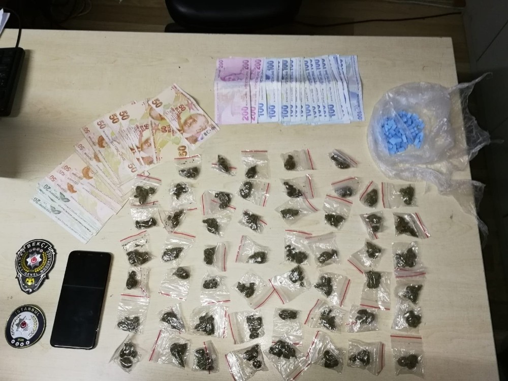 Polis, yanında uyuşturucu bulunduran şahıslara göz açtırmadı 