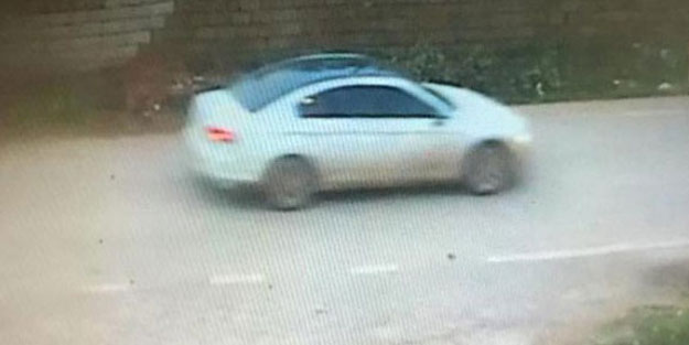 Polis yeleği giyerek durdurdukları araçtaki 2 buçuk milyon TL'yi alıp kaçtılar