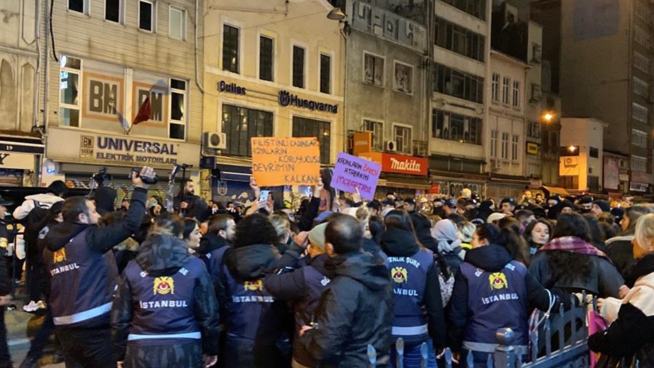 Polise biber gazı sıktılar! Çok sayıda gözaltı var