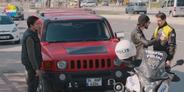 Polise hakaret: Show TV iyice 'Çukur'laştı!