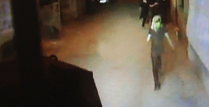 Polise molotofkokteyli atan terörist yakalandı