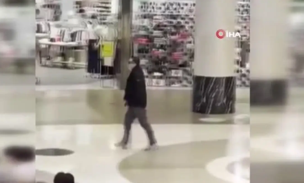 Polise saldıran şahıs polis tarafından vurularak öldürüldü