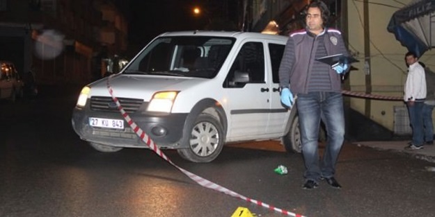 Polise silahlı saldırı: 1 ağır yaralı