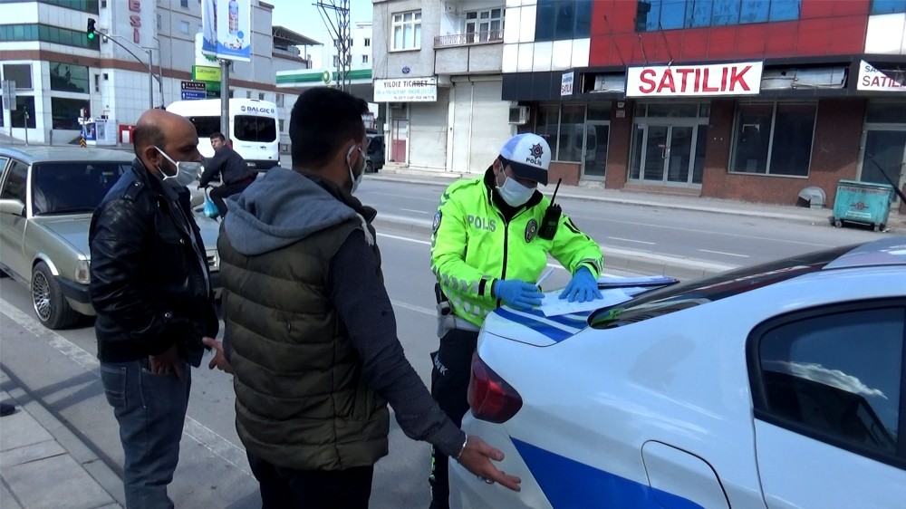 Polise yalvardılar ama cezadan kaçamadılar 