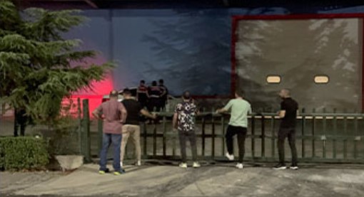 Polisi karşılarında görünce şok oldular: Hırsız damgası yediler!