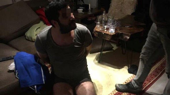 Polisi karşısında görünce şoka girdi
