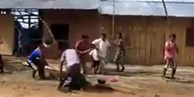 Polisi öldüresiye dövdüler