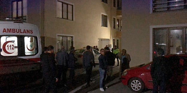 Polisin beylik tabancası oğlunu canından etti