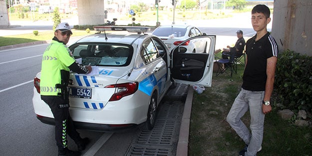 Polisin çevirdiği gençten görülmemiş pişkinlik: Sokağa ceza yemek için çıktım