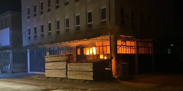 Polisin dikkati yangının büyümesini engelledi!