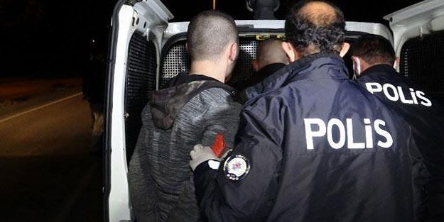 Polisin 'dur' ihtarına uymayan 5 kişiye ceza yağdı