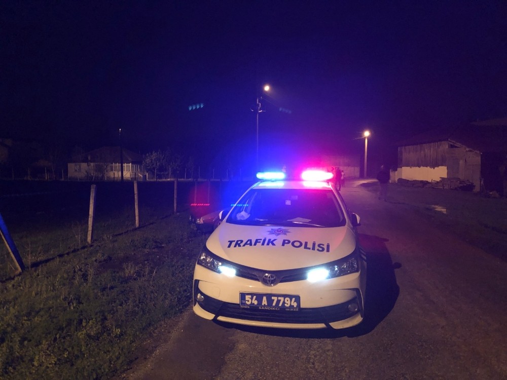 Polisin dur ihtarından uymayan şüpheli araç sürücüsü yaya olarak izini kaybettirdi 