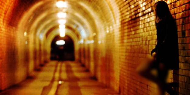 Polisin yaptığı fuhuş baskınında şoke eden olay