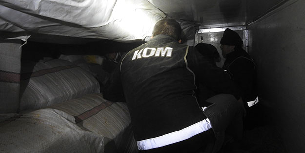 Ekipler aracın dorsesinde buldu! Değeri 482 bin Türk Lirası