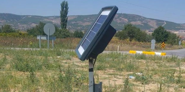 Polisler bile hayrete düştü! İkaz lambasını çaldılar