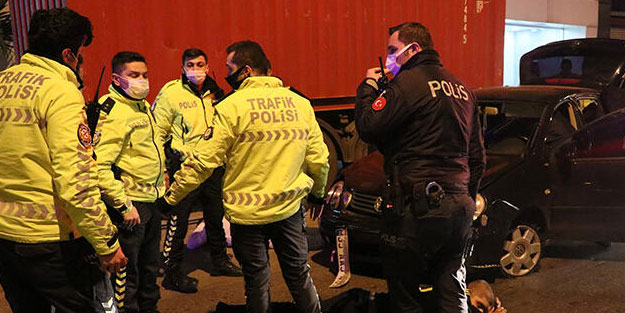 Polislerden kaçtı refüje çarptı