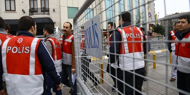 Polisten 1 Mayıs sürprizi