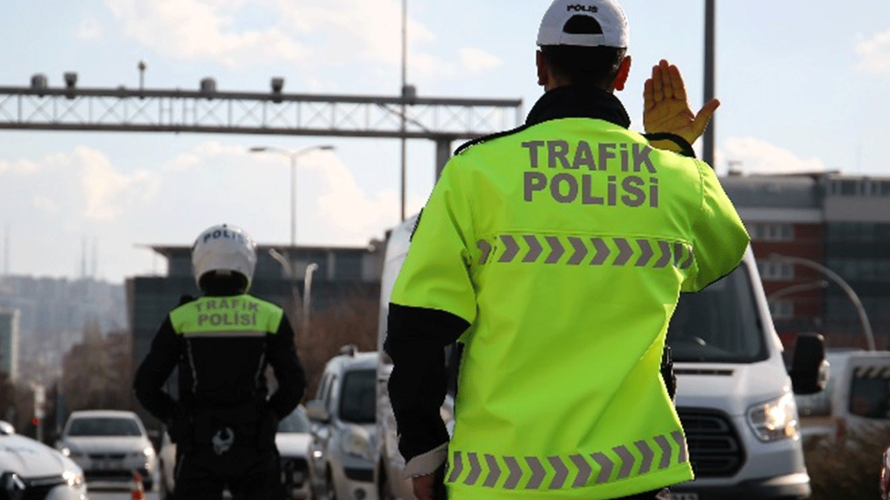 Polisleri ifşa eden kişiler gözaltına alındı!