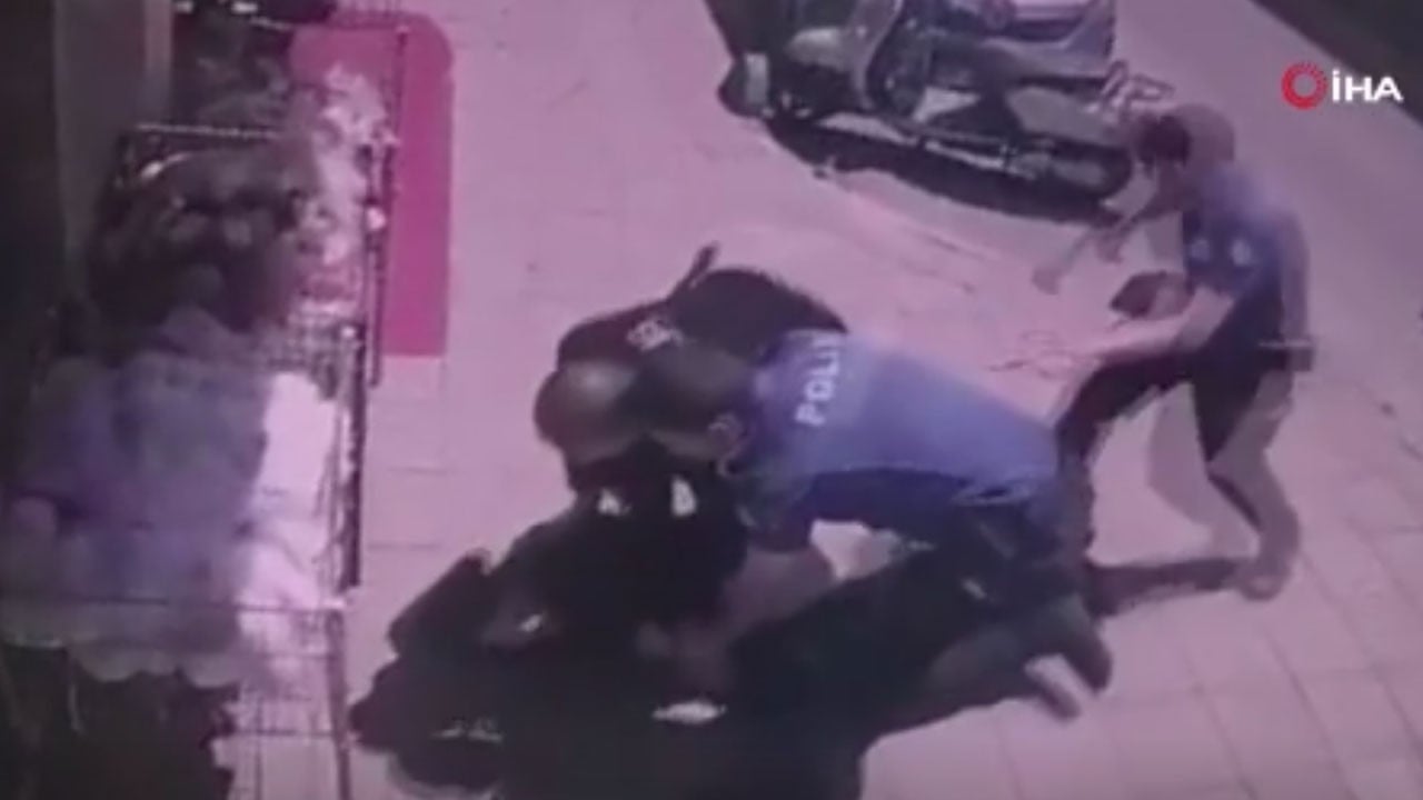 Polisleri öldüren caninin yakalanma anı: Linçten polis kurtardı
