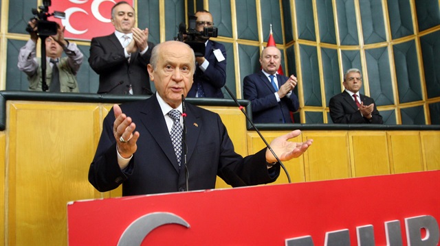 'Polislerimiz fistanlarını başlarına geçirdiler'