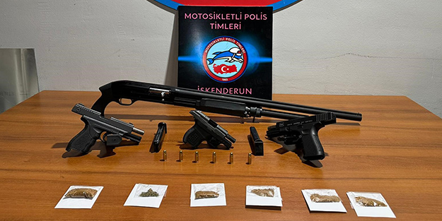 Polisten asayiş uygulaması! Çok sayıda silah, mühimmat ve uyuşturucu ele geçirildi